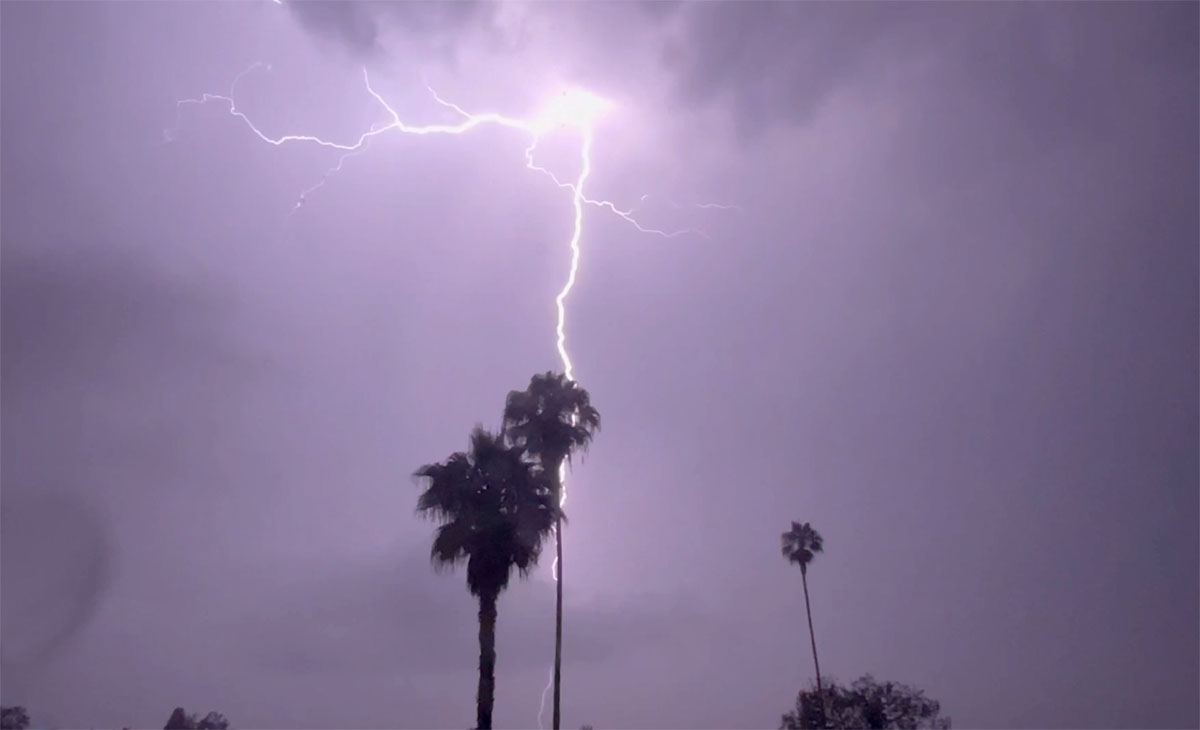 lightning strike, image © 2021 Eric Platt